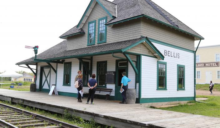 Bellis CNR Train Station